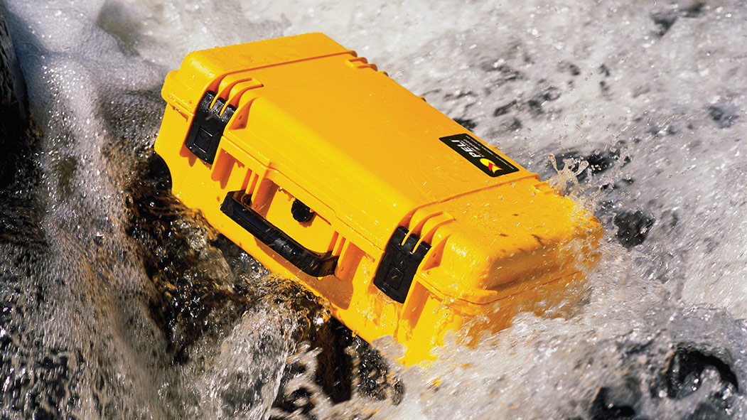 peli im2620 waterproof rafting hard case